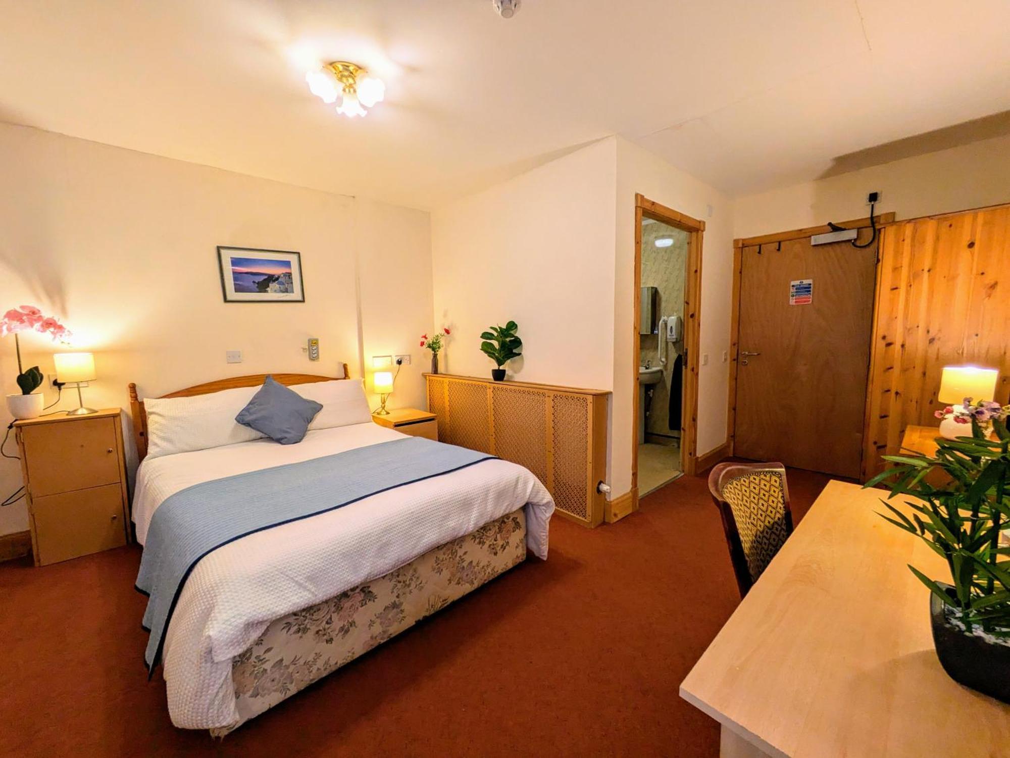 Hollybank - Ensuite Room & Use Of Large Shared Kitchen Dumfries Exterior photo