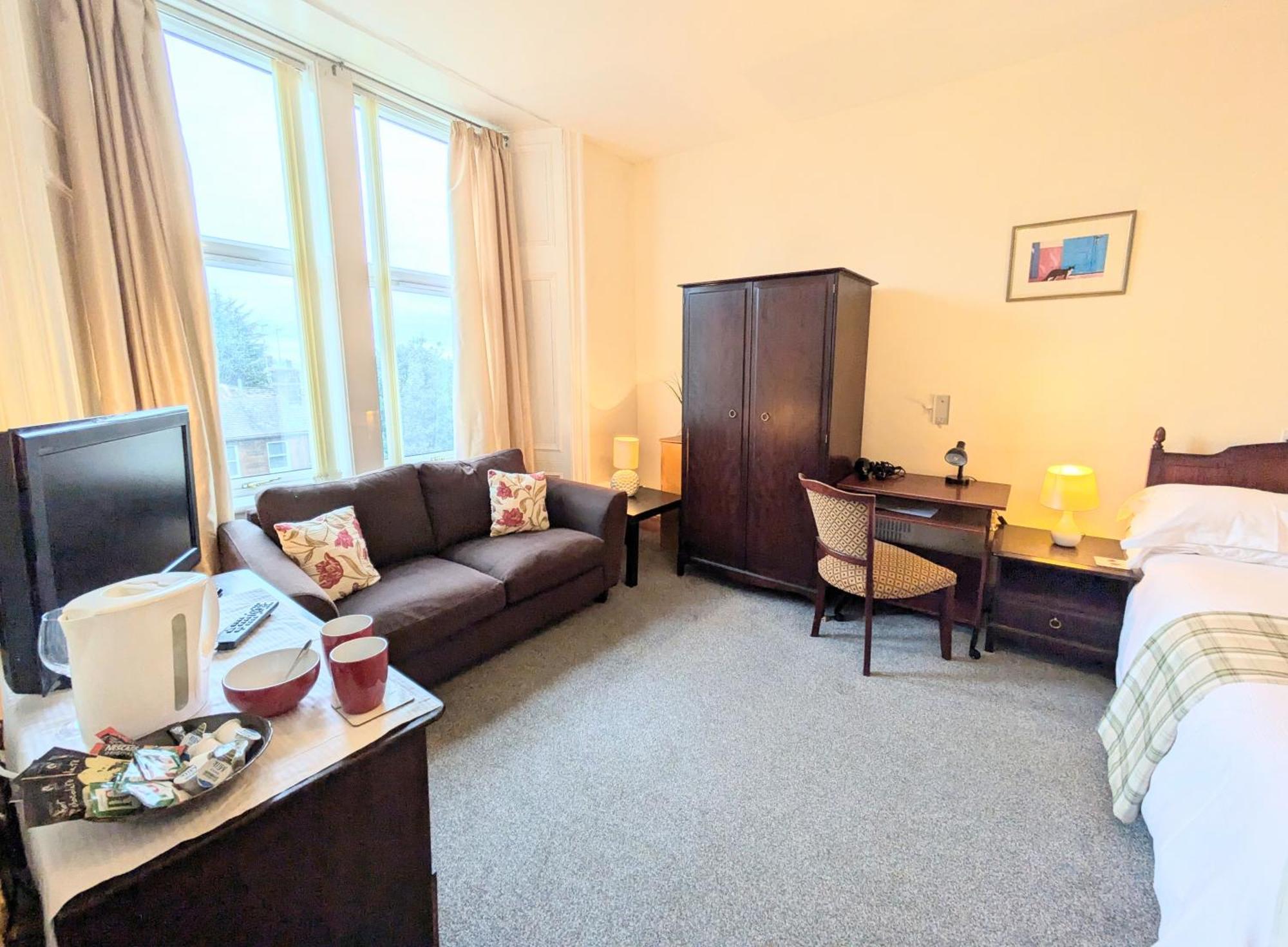 Hollybank - Ensuite Room & Use Of Large Shared Kitchen Dumfries Exterior photo